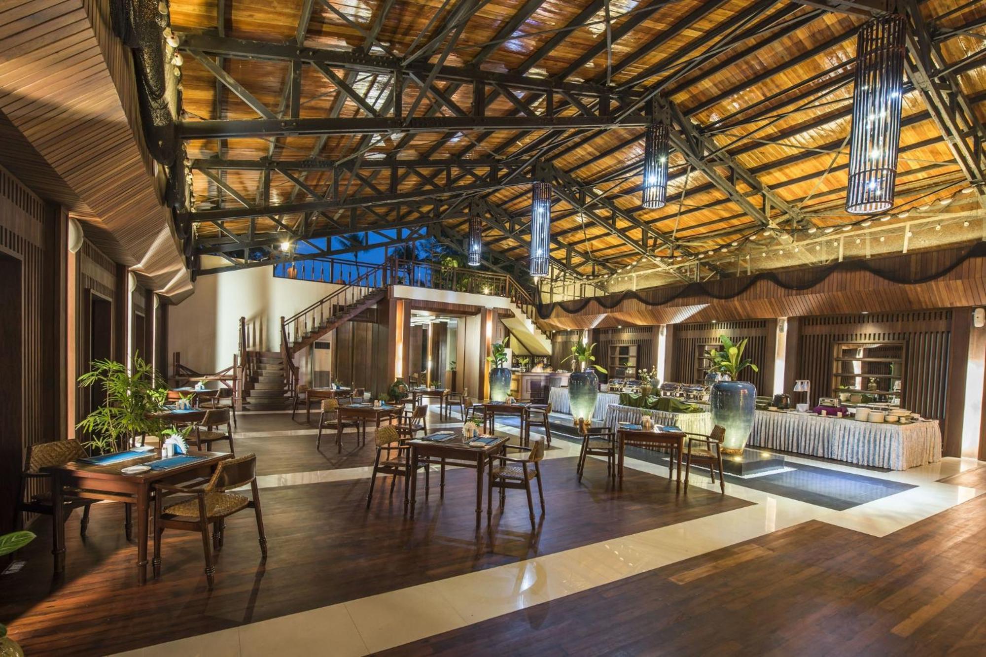 נגפאלי Jade Marina Resort And Spa מראה חיצוני תמונה