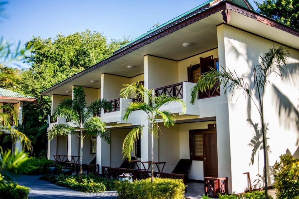 נגפאלי Jade Marina Resort And Spa מראה חיצוני תמונה