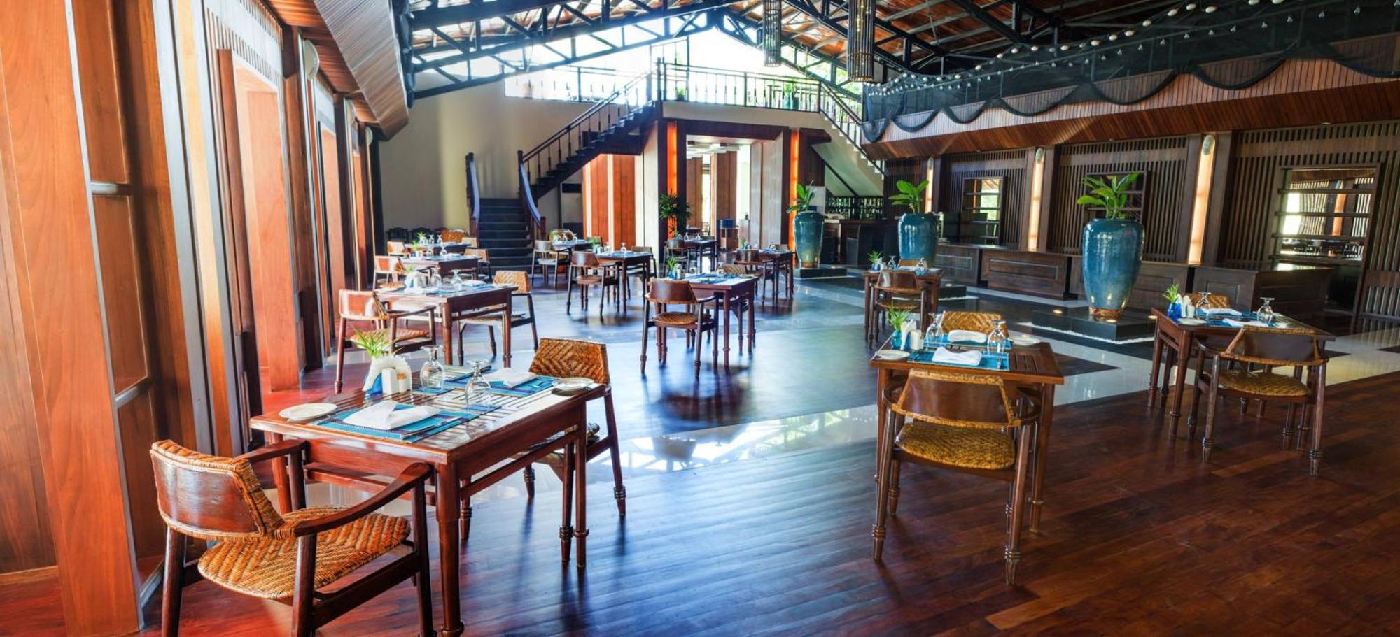 נגפאלי Jade Marina Resort And Spa מראה חיצוני תמונה